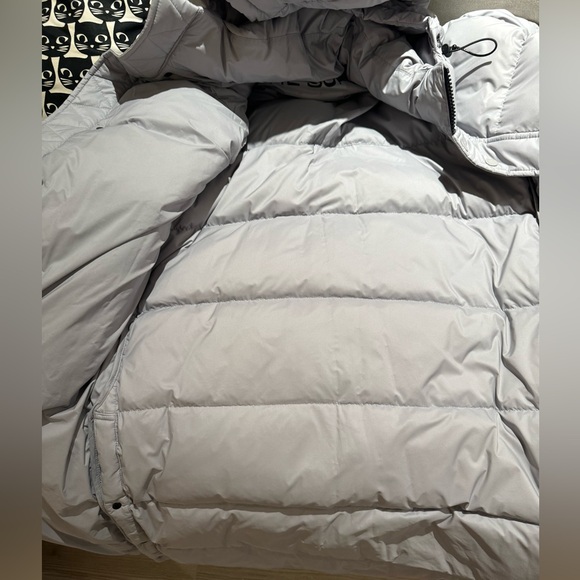 Aritzia Gray Puffer Jacket - Picture 10 of 16